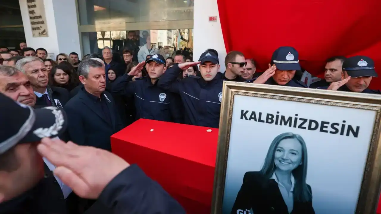 Gülşah Durbay’a Son Görev: Cenazeden Yürek Burkan Görüntüler 9